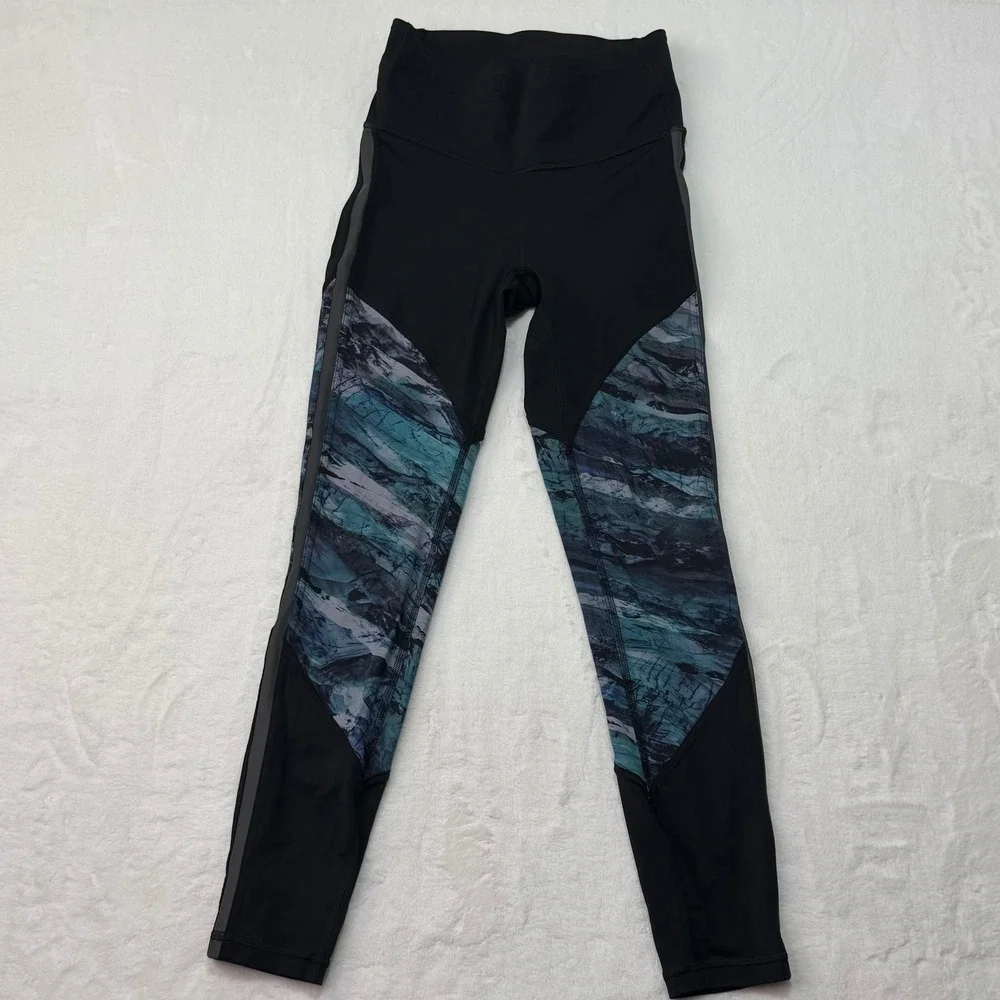 Lululemon Athletica‎ Black Blue Abstract Print Leggings Cropped Activewear Women